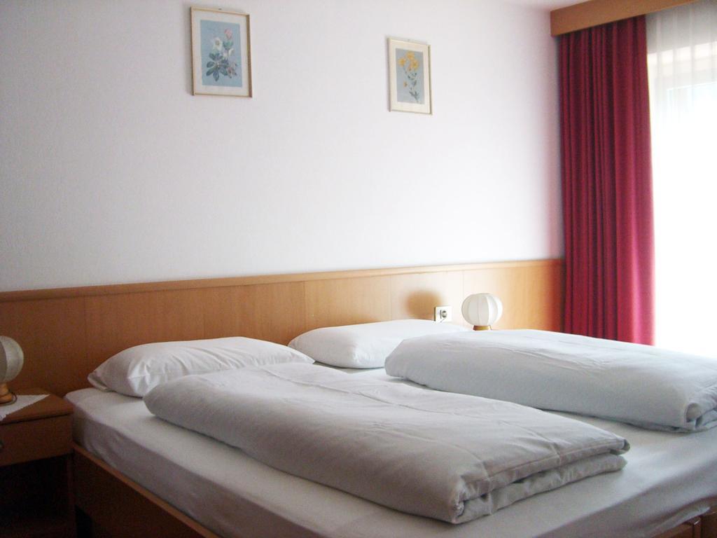 Hotel Olympia Wolkenstein in Gröden Zimmer foto